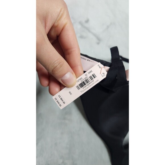 Victoria's Secret 32C Black Smooth Lightly Lined Plunge Demi Bra NWT - Picture 5 of 5